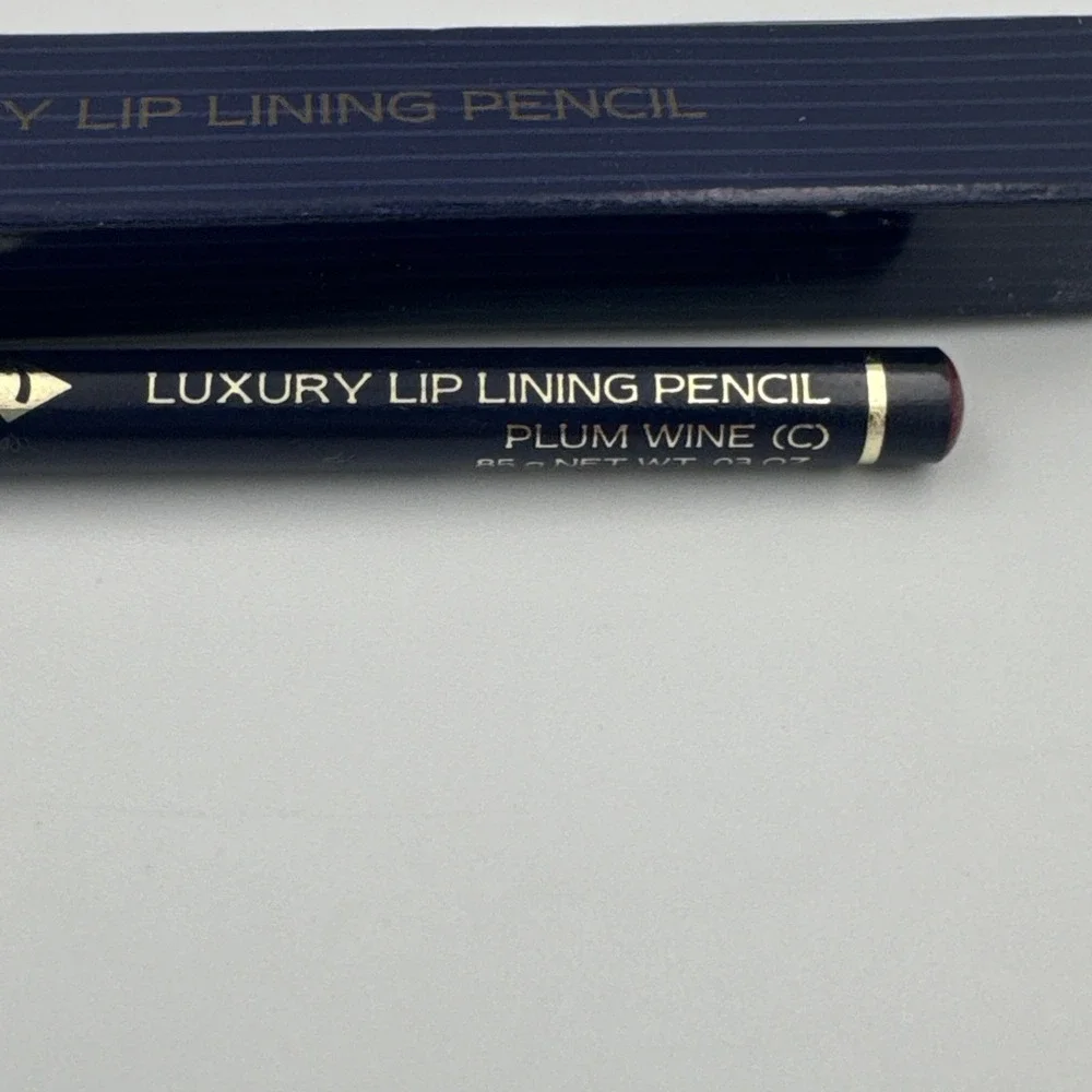 New Avon Luxury lip lining‎ pencil- Plum wine